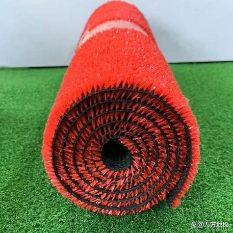 河北翠绿草坪地毯工厂价格差在哪？我用过才明白